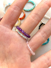 Indlæs billede til gallerivisning CRYSTAL STRETCH RINGS WITH FACETED BEADS Bracelet The Crystal Avenues 
