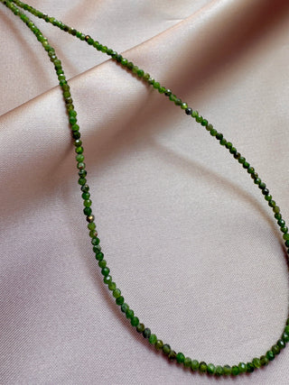 DIOPSIDE FACET CHOKER NECKLACE Necklace The Crystal Avenues 