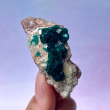 Load image into Gallery viewer, DIOPTASE (4) tumble stone The Crystal Avenues 
