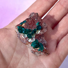 Load image into Gallery viewer, DIOPTASE (7) tumble stone The Crystal Avenues 
