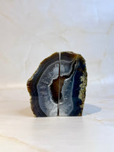 Indlæs billede til gallerivisning DRUZY AGATE BOOKENDS (2) The Crystal Avenues 
