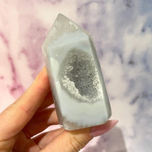 Load image into Gallery viewer, DRUZY AGATE TOWER - EXCLUSIVE QUALITY (U) The Crystal Avenues 
