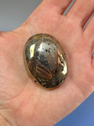 DRUZY PYRITE PALM STONE (10) Palm stone The Crystal Avenues 