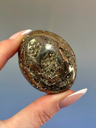 DRUZY PYRITE PALM STONE (4) Palm stone The Crystal Avenues 