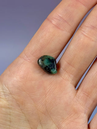 EMERALD (1) tumble stone The Crystal Avenues 