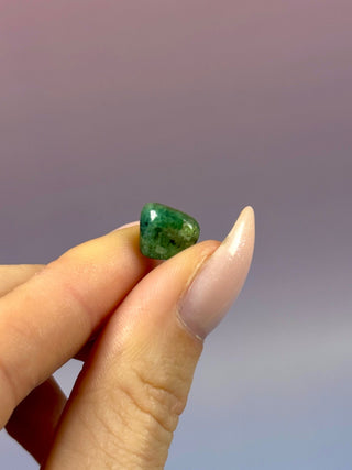 EMERALD (3) tumble stone The Crystal Avenues 
