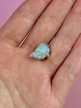 ETHIOPIAN OPAL (11) The Crystal Avenues 
