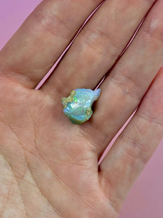 ETHIOPIAN OPAL (11) The Crystal Avenues 