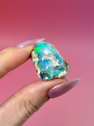 ETHIOPIAN OPAL - EXCLUSIVE QUALITY (A) The Crystal Avenues 