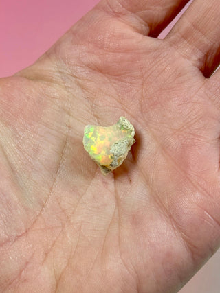 ETHIOPIAN OPAL - EXCLUSIVE QUALITY (Æ) The Crystal Avenues 