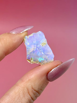 ETHIOPIAN OPAL - EXCLUSIVE QUALITY (B) The Crystal Avenues 