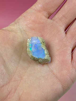 ETHIOPIAN OPAL - EXCLUSIVE QUALITY (C) The Crystal Avenues 