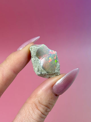 ETHIOPIAN OPAL - EXCLUSIVE QUALITY (D) The Crystal Avenues 