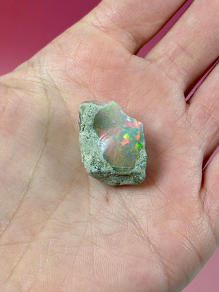 ETHIOPIAN OPAL - EXCLUSIVE QUALITY (D) The Crystal Avenues 