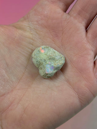 ETHIOPIAN OPAL - EXCLUSIVE QUALITY (E) The Crystal Avenues 
