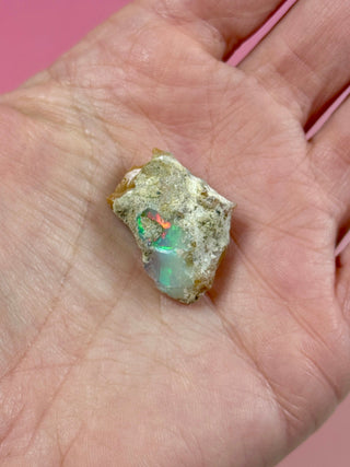 ETHIOPIAN OPAL - EXCLUSIVE QUALITY (F) The Crystal Avenues 