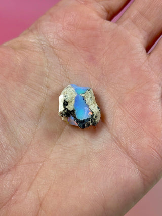 ETHIOPIAN OPAL - EXCLUSIVE QUALITY (K) The Crystal Avenues 