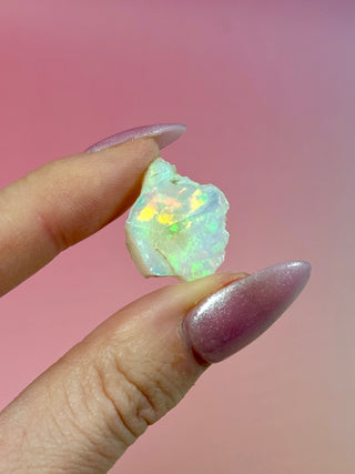 ETHIOPIAN OPAL - EXCLUSIVE QUALITY (N) The Crystal Avenues 