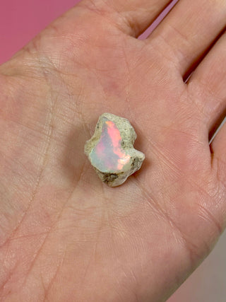 ETHIOPIAN OPAL - EXCLUSIVE QUALITY (R) The Crystal Avenues 