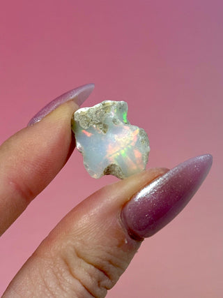 ETHIOPIAN OPAL - EXCLUSIVE QUALITY (R) The Crystal Avenues 