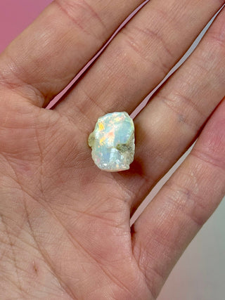 ETHIOPIAN OPAL - EXCLUSIVE QUALITY (W) The Crystal Avenues 