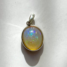 Indlæs billede til gallerivisning ETHIOPIAN OPAL SILVER PENDANT (2) The Crystal Avenues 
