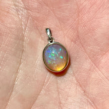 Indlæs billede til gallerivisning ETHIOPIAN OPAL SILVER PENDANT (2) The Crystal Avenues 
