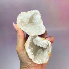 Load image into Gallery viewer, FRIENDSHIP WHITE QUARTZ GEODE (7) The Crystal Avenues 
