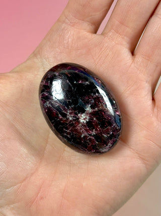 GARNET PALM STONE (2) Tumble Stone The Crystal Avenues 