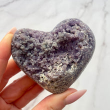 Load image into Gallery viewer, GRAPE AGATE HEART - HAND CARVED (5) The Crystal Avenues 
