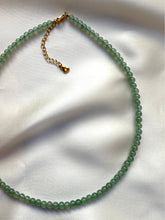 Indlæs billede til gallerivisning GREEN AVENTURINE CHOKER NECKLACE Necklace The Crystal Avenues 
