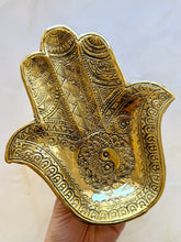 Indlæs billede til gallerivisning HAND OF FATIMA - GOLD The Crystal Avenues 
