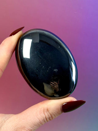 HEMATITE PALM STONE (2) Palm stone The Crystal Avenues 