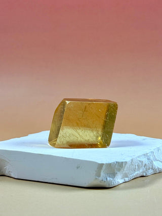 HONEY OPTICAL CALCITE FREEFORM (4) Freeform The Crystal Avenues 