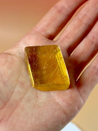 HONEY OPTICAL CALCITE FREEFORM (4) Freeform The Crystal Avenues 