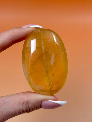 HONEY OPTICAL CALCITE PALM STONE (4) Palmstone The Crystal Avenues 