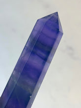 Indlæs billede til gallerivisning INDIGO FLUORITE TOWER (1) The Crystal Avenues 
