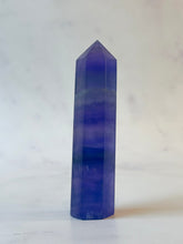 Indlæs billede til gallerivisning INDIGO FLUORITE TOWER (2) The Crystal Avenues 
