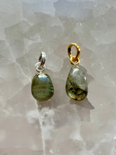 Load image into Gallery viewer, LABRADORITE CRYSTAL NECKLACE - &#39;NUGGET&#39; PENDANT Necklace The Crystal Avenues 
