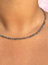 Indlæs billede til gallerivisning LABRADORITE FACET CHOKER NECKLACE Necklace The Crystal Avenues 
