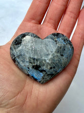 Load image into Gallery viewer, LARVIKITE HEART (2) Heart The Crystal Avenues 
