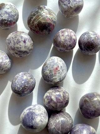 LEPIDOLITE W. PINK TOURMALINE TUMBLE STONE The Crystal Avenues 