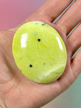 LIME SERPENTINE PALM STONE (4) Palm stone The Crystal Avenues 