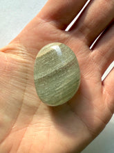 Load image into Gallery viewer, LODOLITE ´THOUSAND LAYER QUARTZ´ (9) Tumble Stone The Crystal Avenues 
