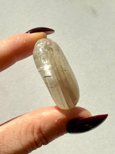 Load image into Gallery viewer, LODOLITE ´THOUSAND LAYER QUARTZ´ (Q) Tumble Stone The Crystal Avenues 
