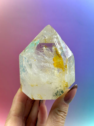 MAGIC TOWER - Golden Healer Quartz w. Epidot (19) tumble stone The Crystal Avenues 