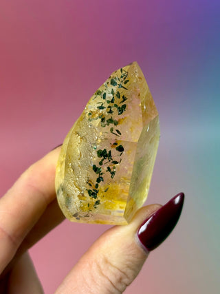 MAGIC TOWER - Golden Healer Quartz with Green Chrome Mica (T) Tower The Crystal Avenues 