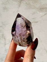 Indlæs billede til gallerivisning MAGIC TOWER - Smokey Phantom Amethyst (9) Druze The Crystal Avenues 
