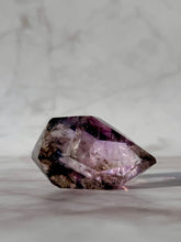 Indlæs billede til gallerivisning MAGIC TOWER - Smokey Phantom Amethyst (9) Druze The Crystal Avenues 
