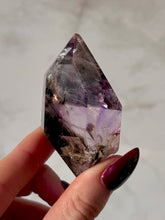 Indlæs billede til gallerivisning MAGIC TOWER - Smokey Phantom Amethyst (9) Druze The Crystal Avenues 
